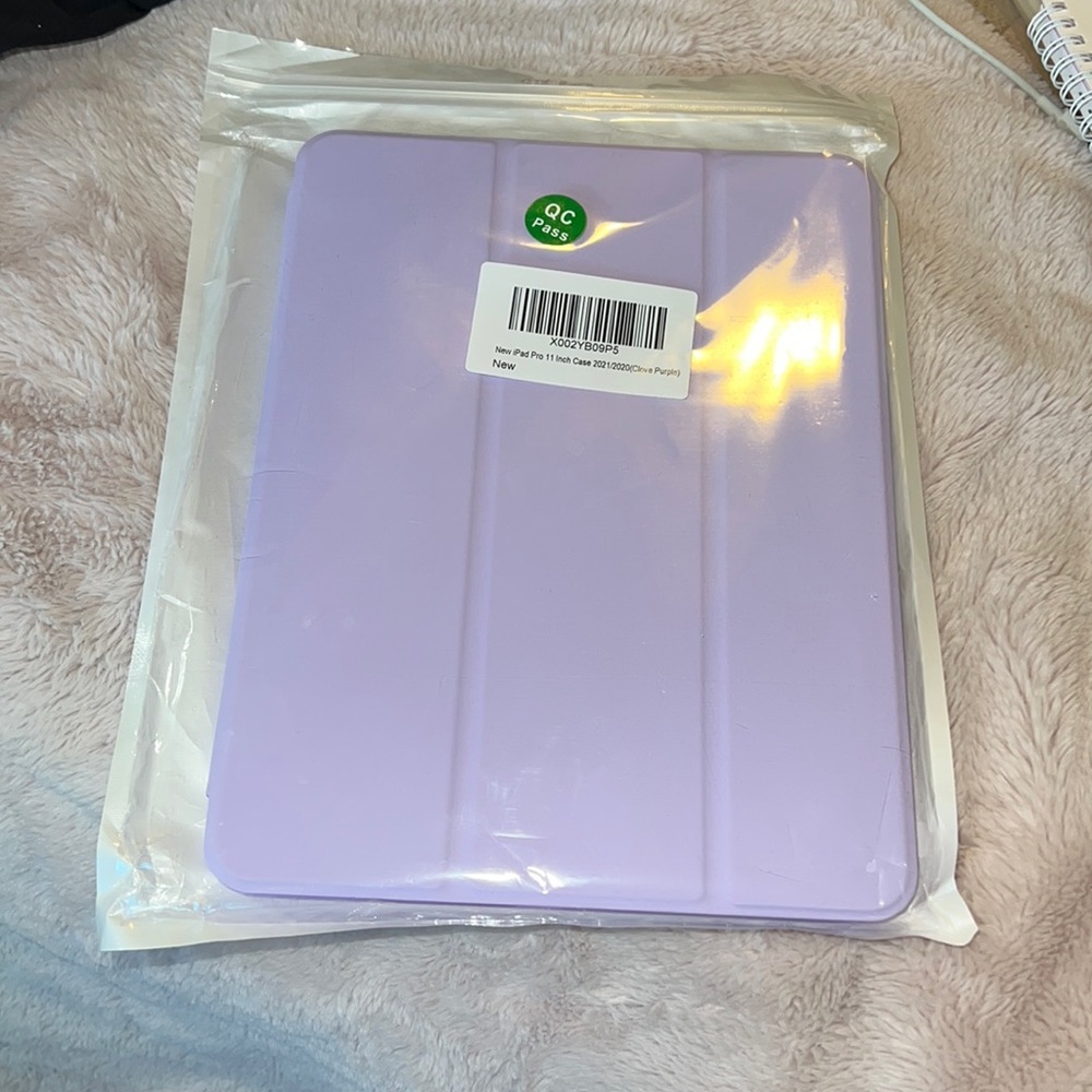 NEW purple iPad Pro 11 inch case 2021/2020